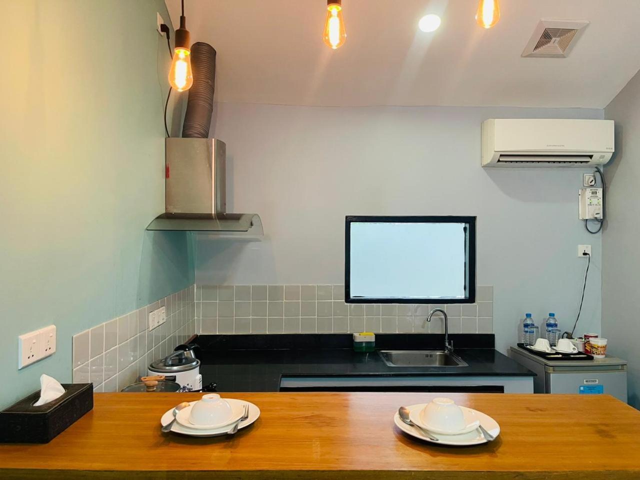 Wh Hotel & Service Apartment Thanlyin Dış mekan fotoğraf