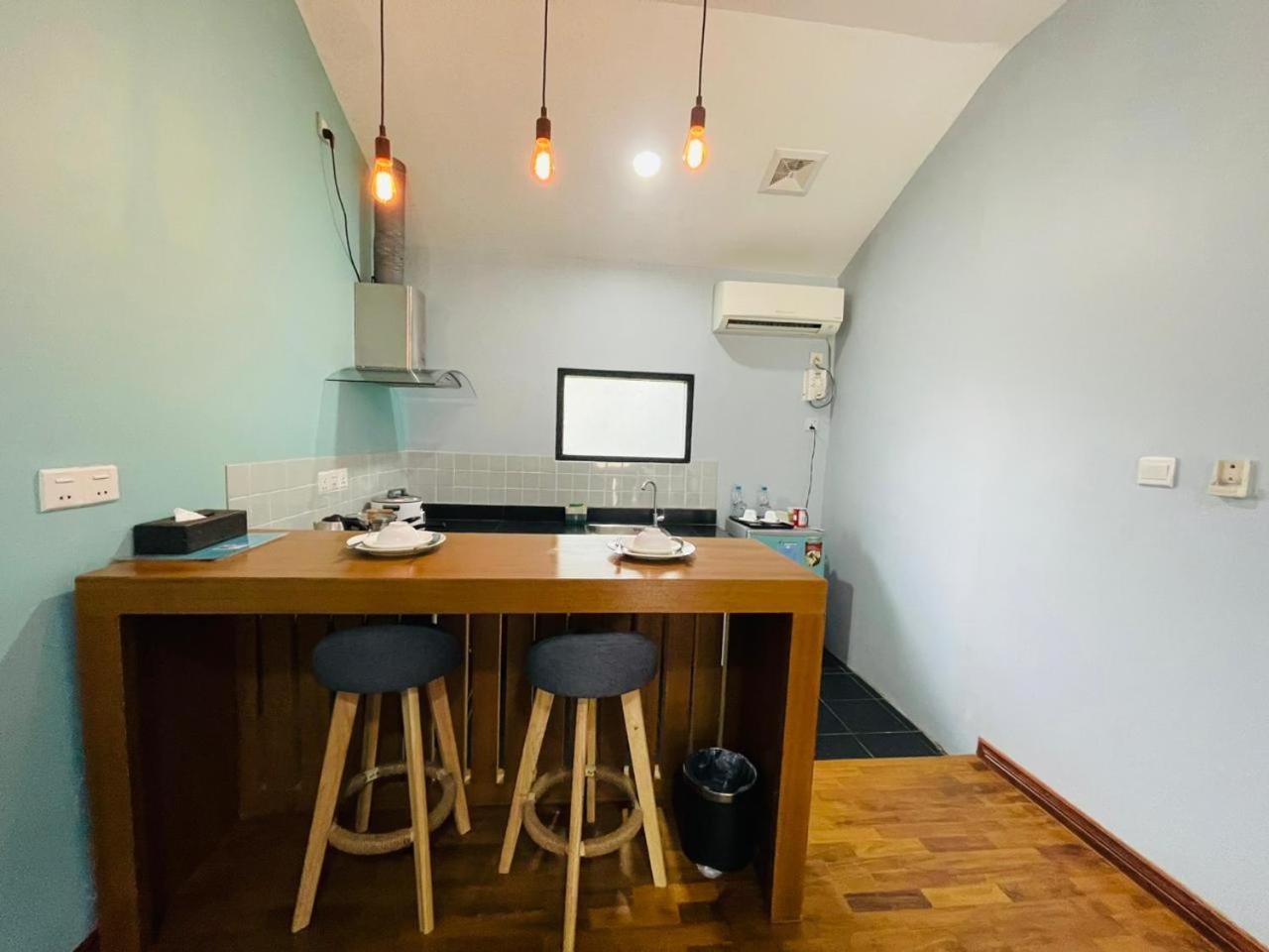 Wh Hotel & Service Apartment Thanlyin Dış mekan fotoğraf