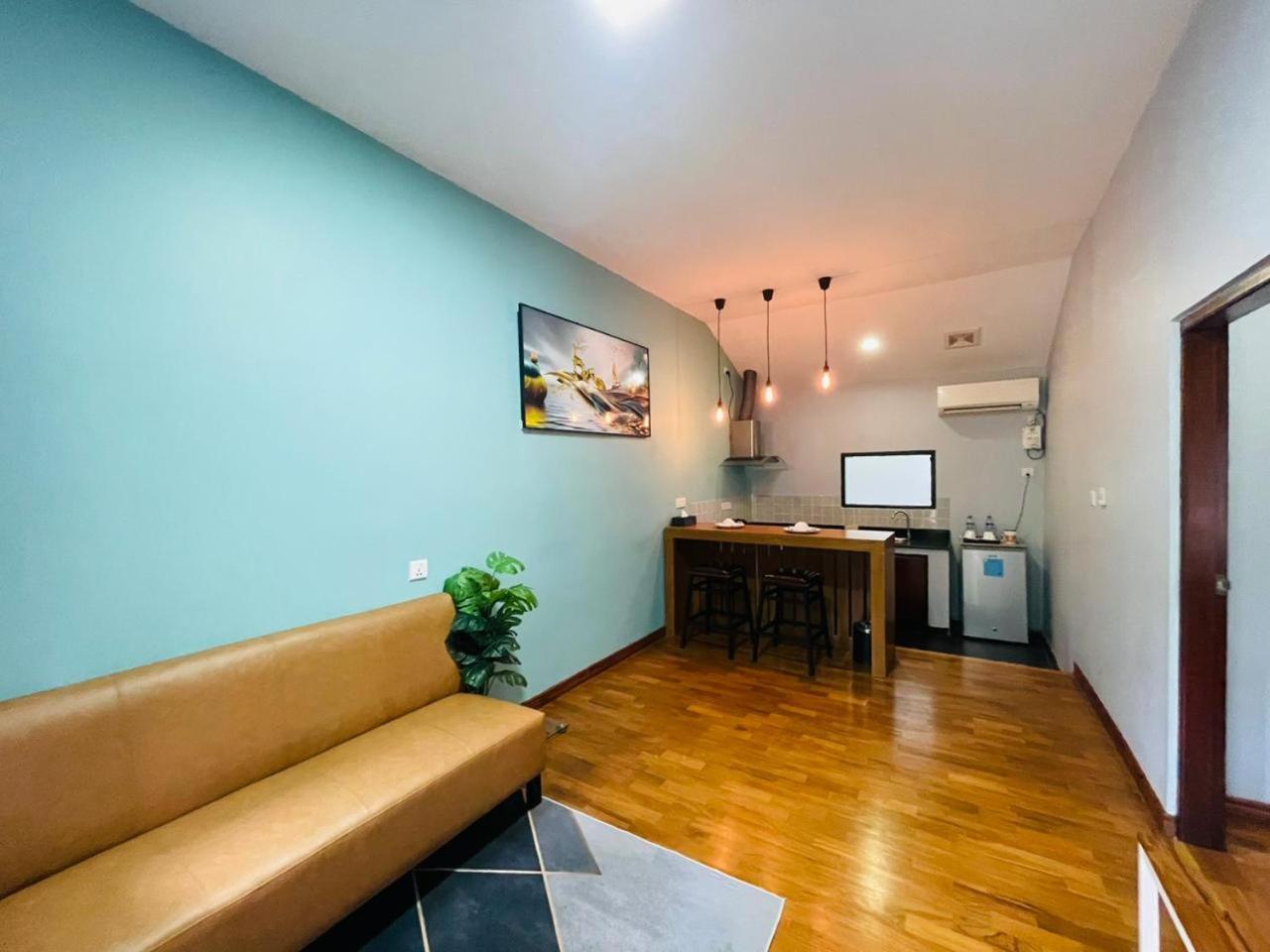 Wh Hotel & Service Apartment Thanlyin Dış mekan fotoğraf