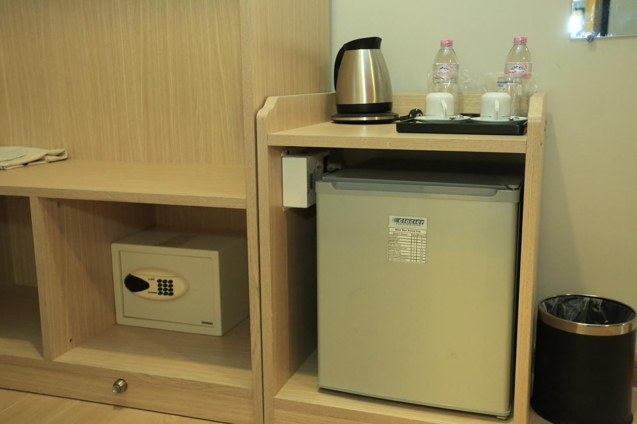 Wh Hotel & Service Apartment Thanlyin Dış mekan fotoğraf