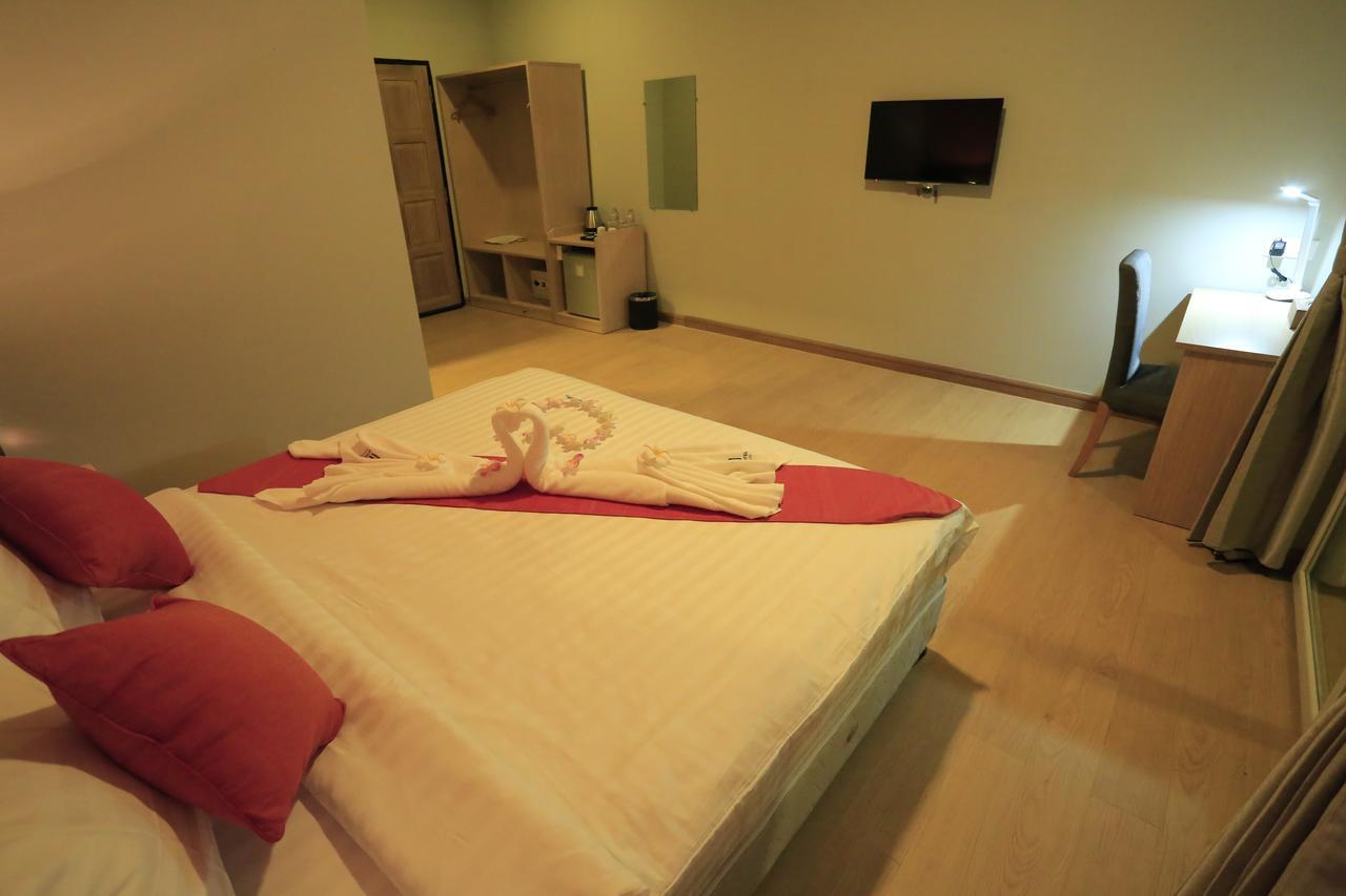 Wh Hotel & Service Apartment Thanlyin Dış mekan fotoğraf