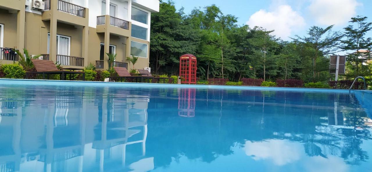 Wh Hotel & Service Apartment Thanlyin Dış mekan fotoğraf